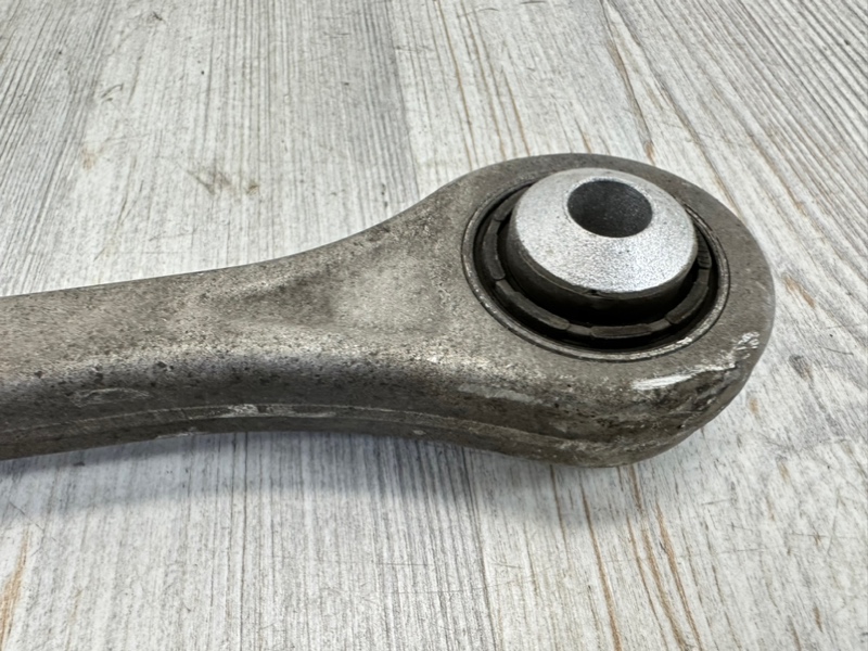 Рычаг подвески поперечный задний Audi Q7 4M