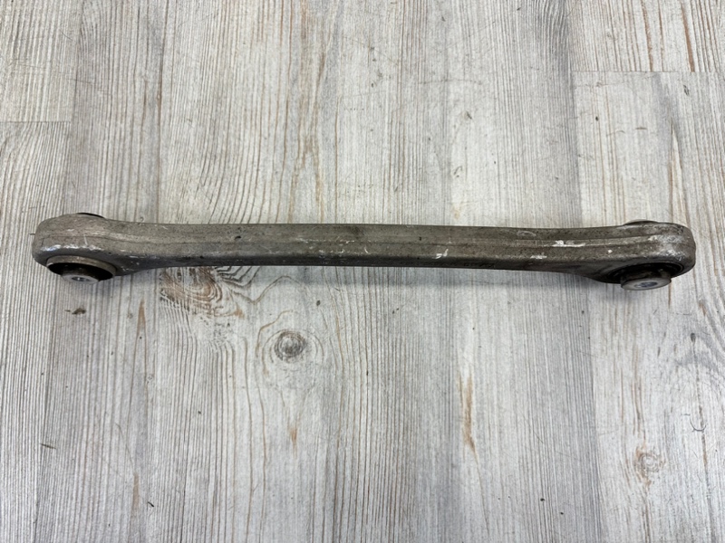 Рычаг подвески поперечный задний Q7 2015- 4M