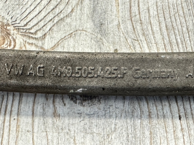 Рычаг подвески поперечный задний Q7 2015- 4M