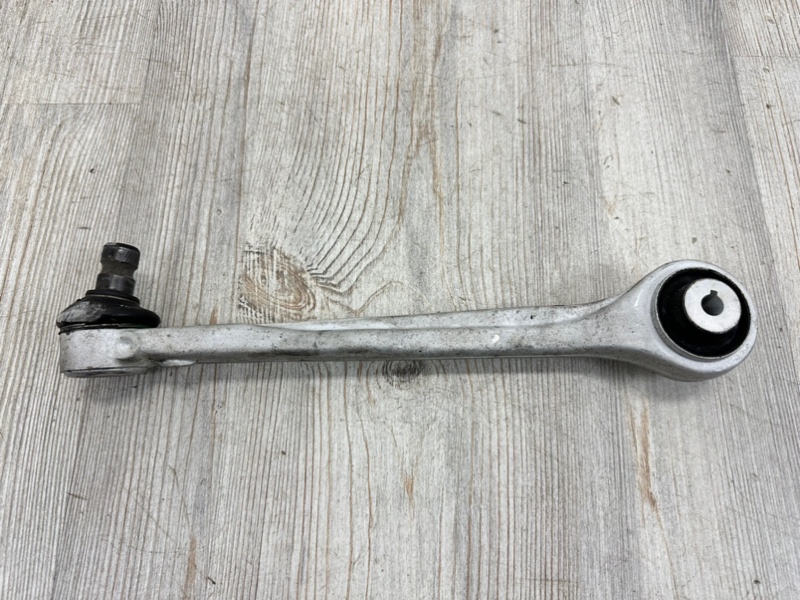 Рычаг подвески верхний передний правый Audi Q7 2015- 4M 4M0407506B контрактная