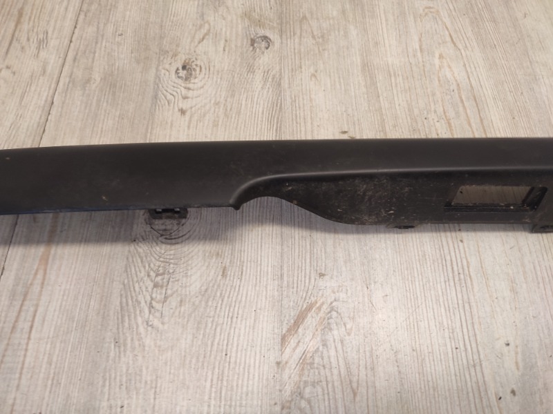 Накладка бампера задняя 607 2000-2010 9D