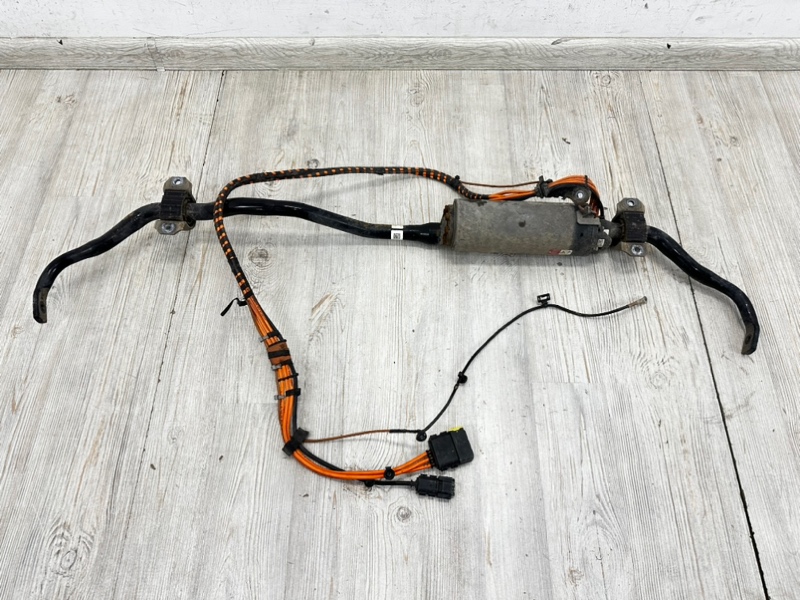 Электро стабилизатор заднее Q7 2015- 4M