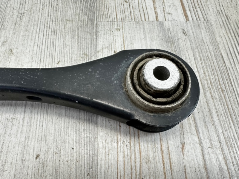 Рычаг подвески поперечный задний левый Audi Q7 4M