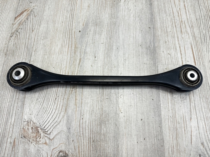Рычаг подвески поперечный задний левый Q7 2015- 4M