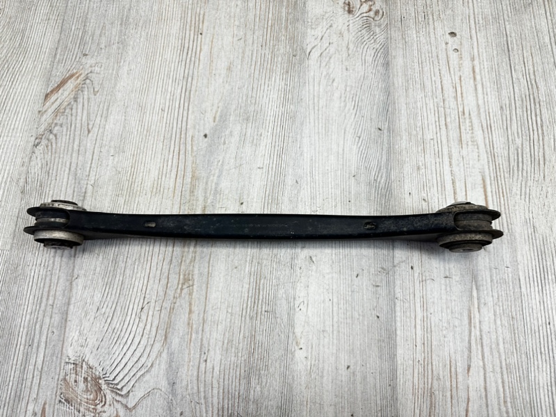 Рычаг подвески поперечный задний левый Q7 2015- 4M Рычаг подвески поперечный задний левый Q7 2015- 4M