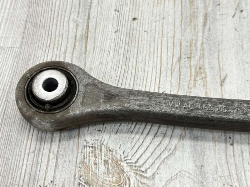 Рычаг подвески поперечный задний Q7 S-line 2019 4M 3.0 TDI DHXA