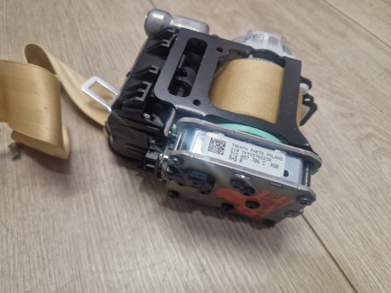 Ремень безопасности с пиропатроном правый Mulsanne 2011-2021 3Y