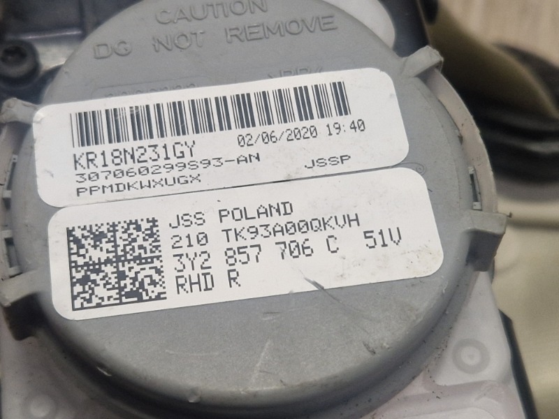 Ремень безопасности с пиропатроном правый Mulsanne 2011-2021 3Y