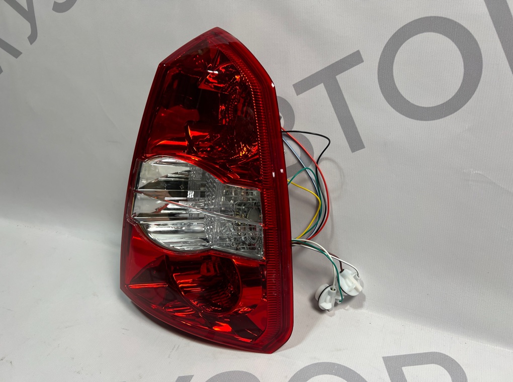 Фонарь задний правый Lacetti 2004-