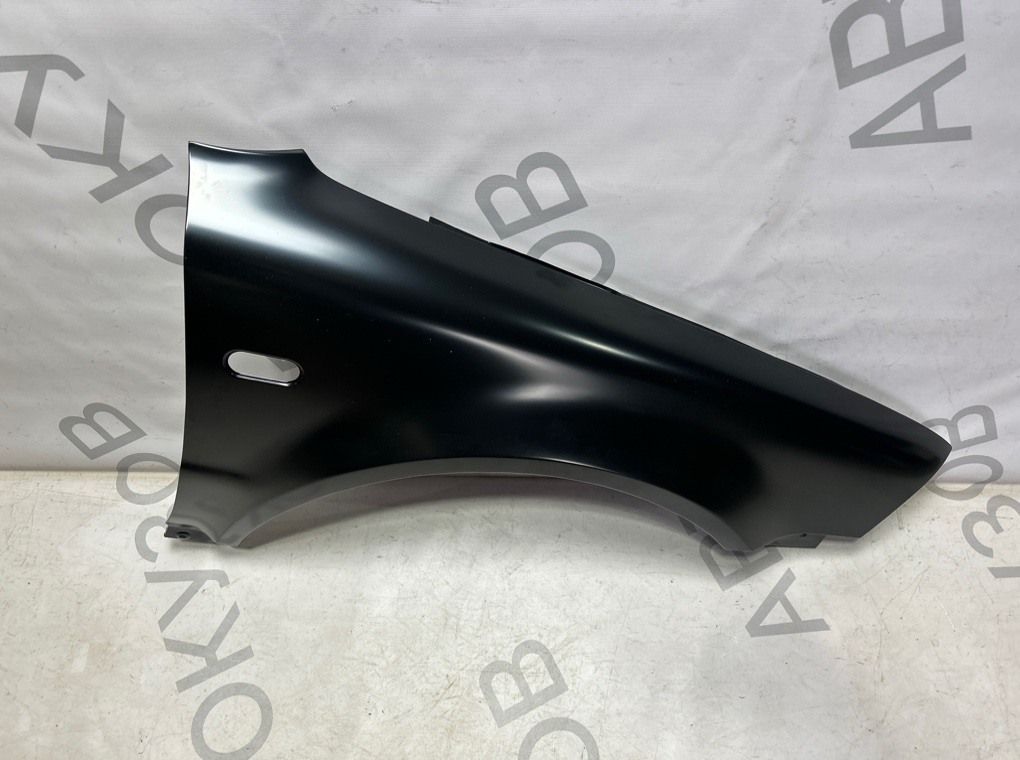 Крыло переднее правое Passat 2000-2005 B5
