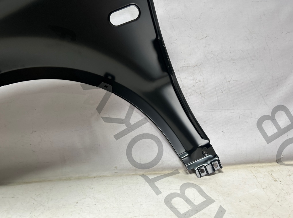 Крыло переднее правое Passat 2000-2005 B5