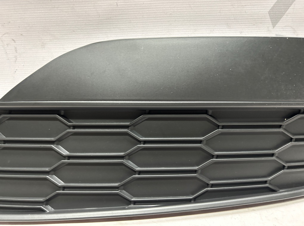 Решетка в бампер левая Rapid 2020- 2 Решетка в бампер левая Rapid 2020- 2