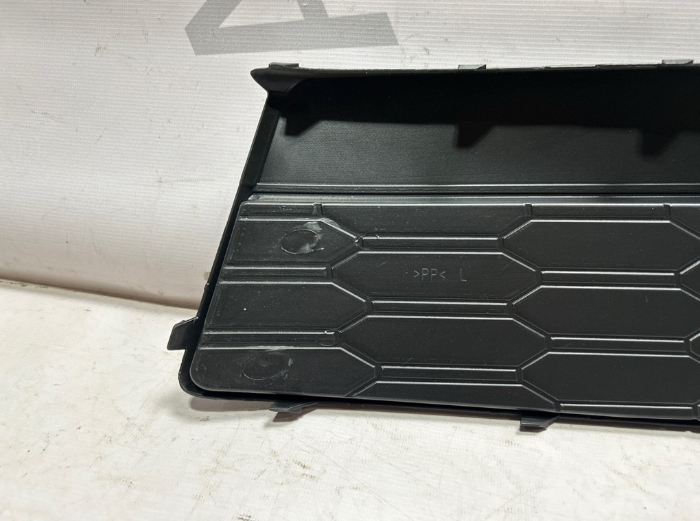 Решетка в бампер левая Rapid 2020- 2 Решетка в бампер левая Rapid 2020- 2