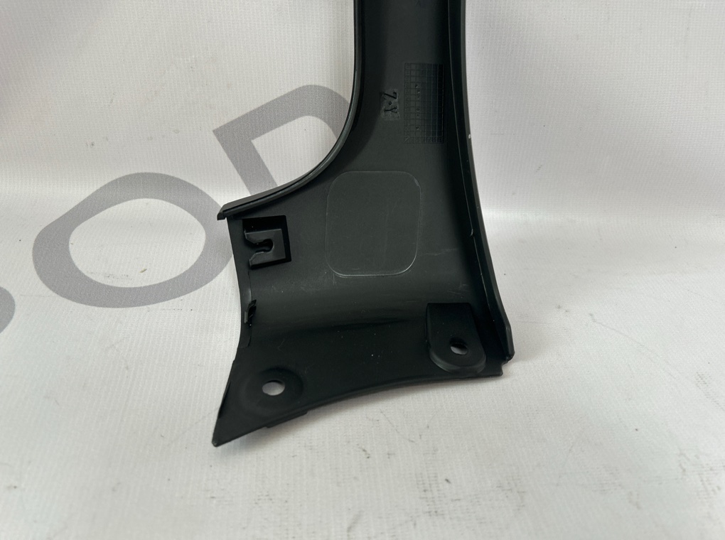 Накладка переднего бампера правая SX4 2006-2013