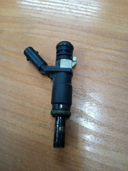 Запчасть форсунка инжекторная Mercedes-Benz ML350 2004-2008 2720780249 новая Форсунка инжекторная Mercedes-Benz ML350 2004-2008 2720780249 новая