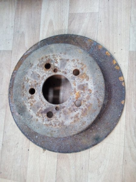 Диск тормозной задний Subaru Legacy Outback 2005 B13 26700AG000 Б/У