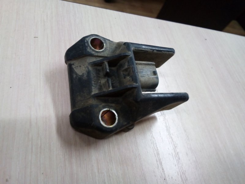 Датчик AIR BAG Legacy Outback 2003-2009 B13