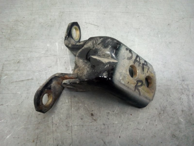 Петля двери задняя правая Nissan Almera Classic 2006-2013 B10 8240095F0F Б/У