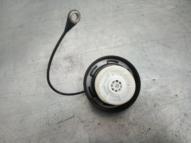 Крышка топливного бака Chevrolet Lacetti хэтчбек F16D3 Крышка топливного бака Chevrolet Lacetti хэтчбек F16D3