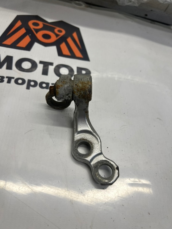 Петля двери задняя левая Ford Focus 2 5012218 Б/У