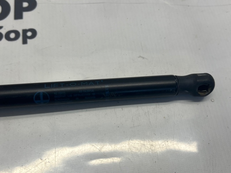 Амортизатор багажника Megane 2 2004