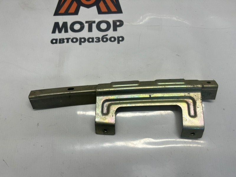 Направляющая стекла двери задняя левая Chery Bonus A13/ ZAZ Forza 2011 SQR477F A136201910 Б/У