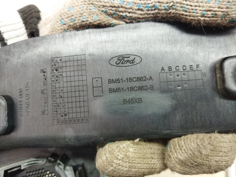 Крышка зеркала передняя правая Focus 3 2012 Хэтчбек MGDA