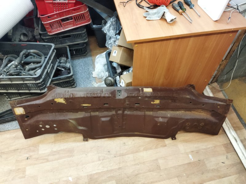 Панель задка solano 2010-2016 Панель задка solano 2010-2016