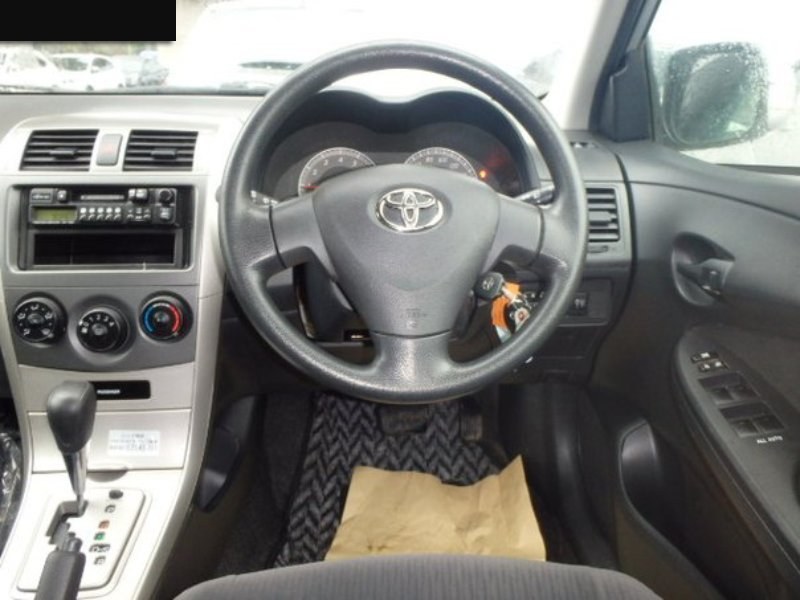 Toyota Fielder 2010 салон