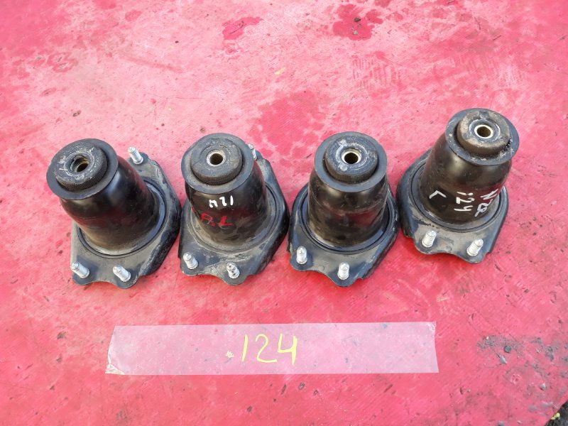 Опора амортизатора Toyota Corolla Fielder NZE121 1NZ-FE 2003 задняя (б/у)