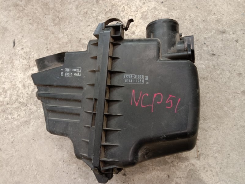 Корпус воздушного фильтра Toyota Succeed NCP51 1NZ-FE 2005 (б/у)