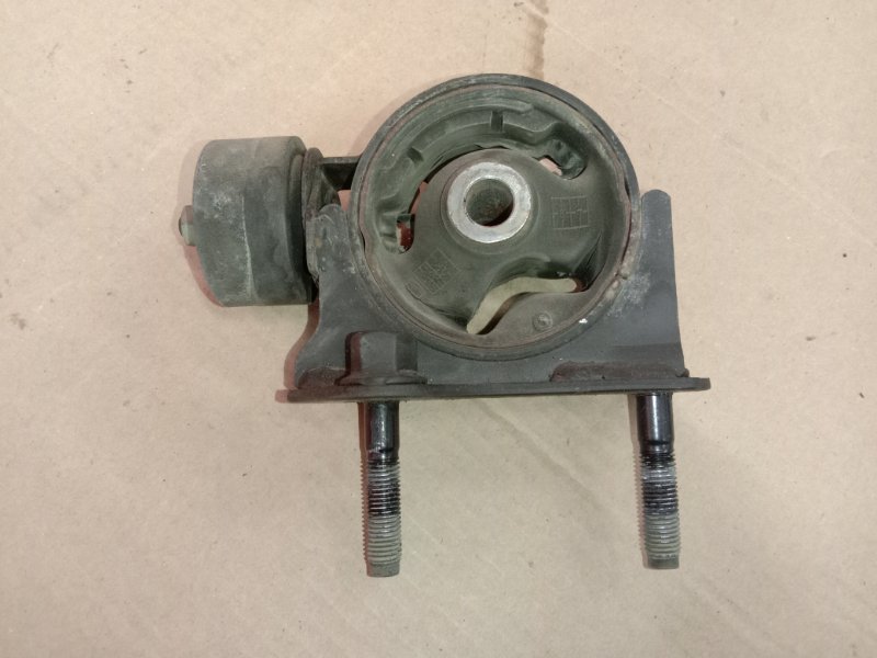 Подушка двигателя Toyota Corolla Fielder ZRE144 2ZR-FE 2010 задняя
