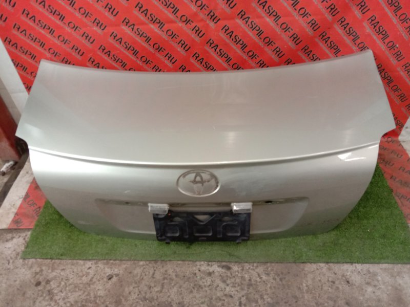 Крышка багажника Toyota Avensis AZT251 2AZ-FSE 2005