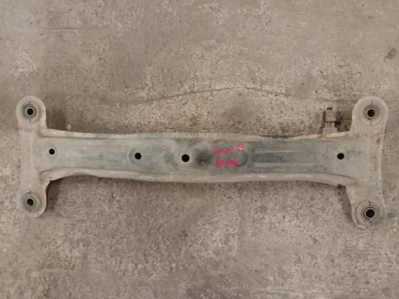 Балка поперечная Toyota Scepter SXV10 5SFE 1995 задняя (б/у)