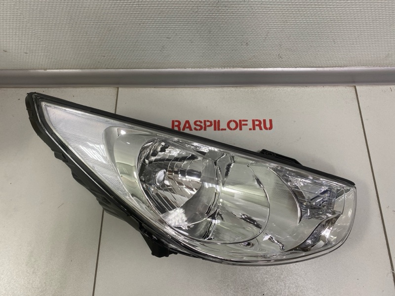 Фара Hyundai Ix35 2012 передняя правая