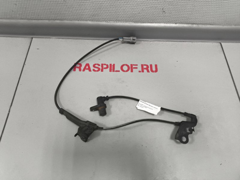 Датчик abs Toyota Corolla Fielder NZE121 1NZ-FE 2003 передний левый