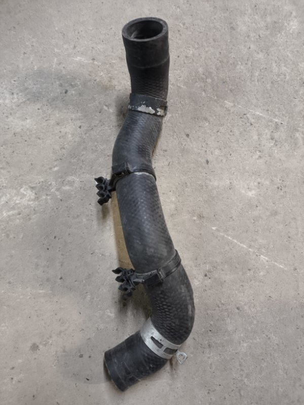 Патрубок Toyota Harrier MCU35 1MZ-FE 2003