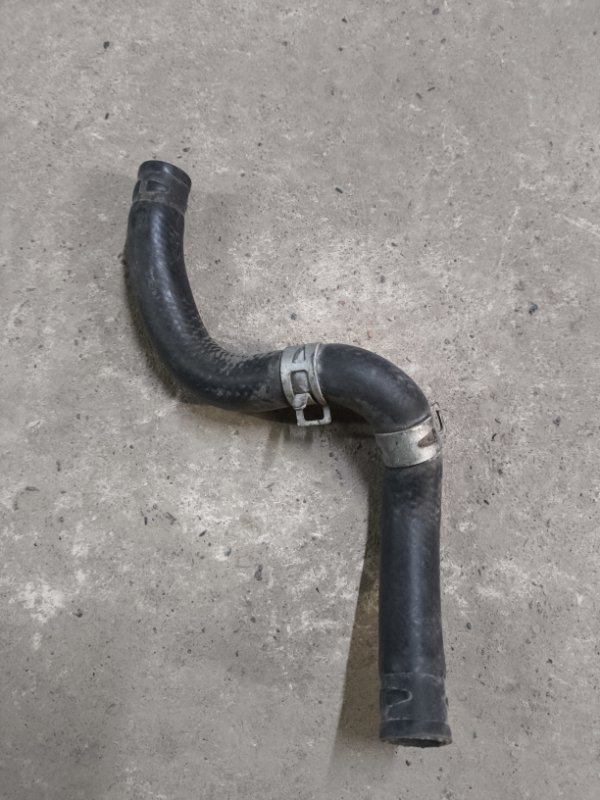 Патрубок Toyota Corolla Fielder NZE120 1NZ-FE