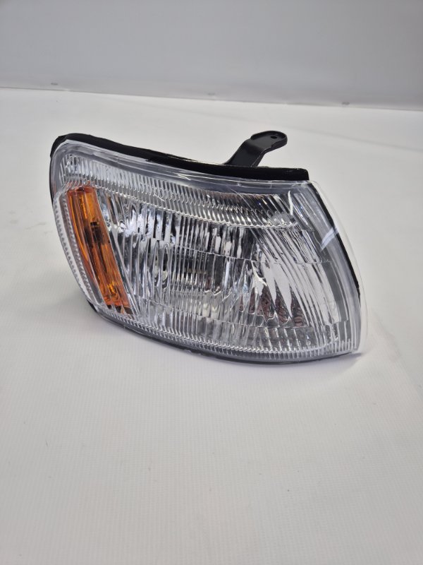 Поворотник Toyota Corona ST190 1994 передний правый