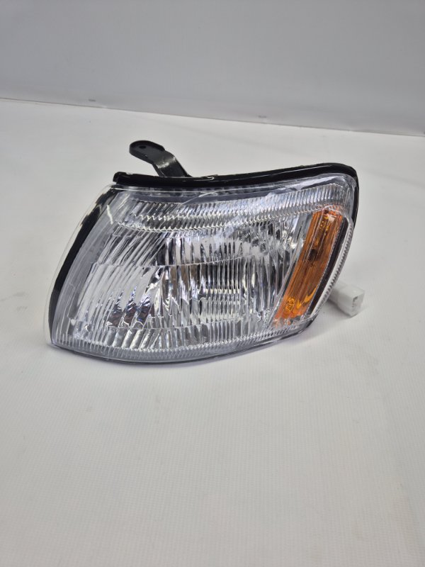 Поворотник Toyota Corona ST190 1994 передний левый