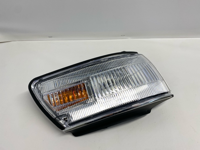Поворотник Toyota Sprinter Carib AE95 1992 передний правый