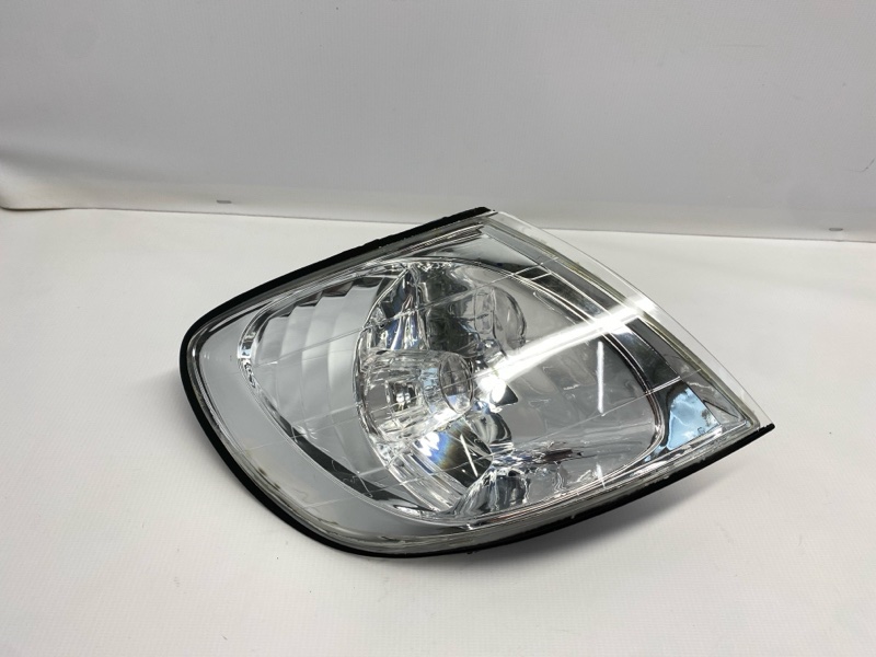 Поворотник Toyota Corolla Spacio AE111N 4A-FE 1999 правый