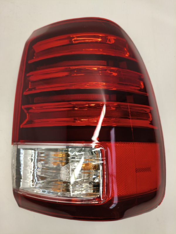 Фонарь стоп-сигнала Lexus LX470 UZJ100 2006 правый