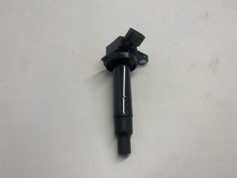 Катушка зажигания Toyota Passo KGC10 1KR 2005
