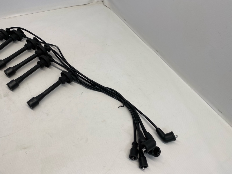 Провод высоковольтный Mitsubishi Montero Sport K96W 6G72 2003 Провод высоковольтный Mitsubishi Montero Sport K96W 6G72 2003