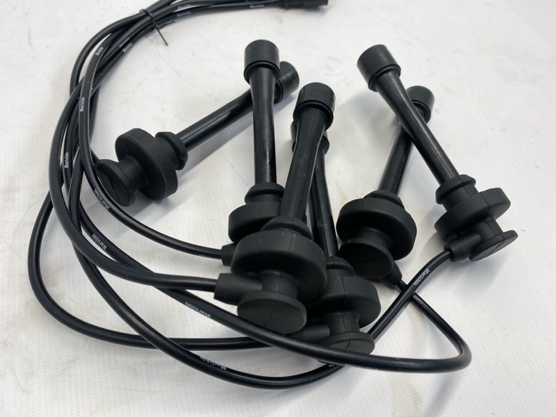 Провод высоковольтный Mitsubishi Montero Sport K96W 6G72 2003 Провод высоковольтный Mitsubishi Montero Sport K96W 6G72 2003