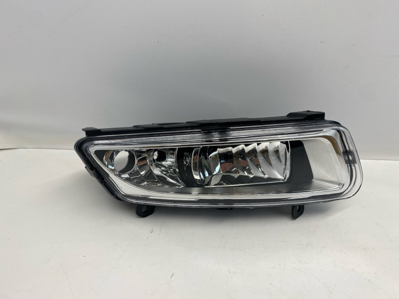 Фара противотуманная Volkswagen Polo 602 2015 передняя правая