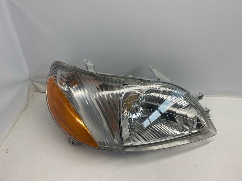 Фара Toyota Platz NCP12 2000 правая