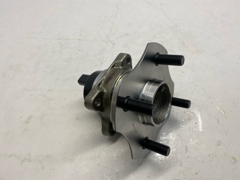 Ступица Toyota Platz NCP12 2003 задняя