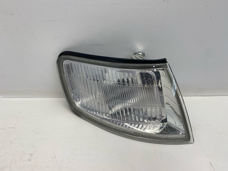 Поворотник Honda Accord CD5 1997 передний правый